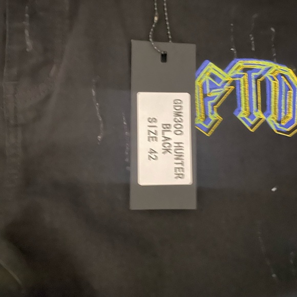 Never worn size 42 they sent me wrong size and let me keep them but I can’t wear - Picture 5 of 5